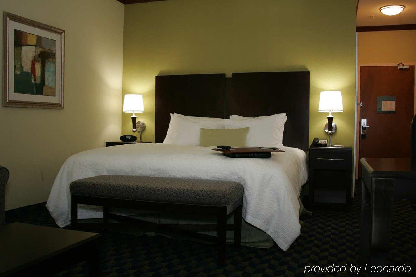 Hampton Inn Alice Номер фото