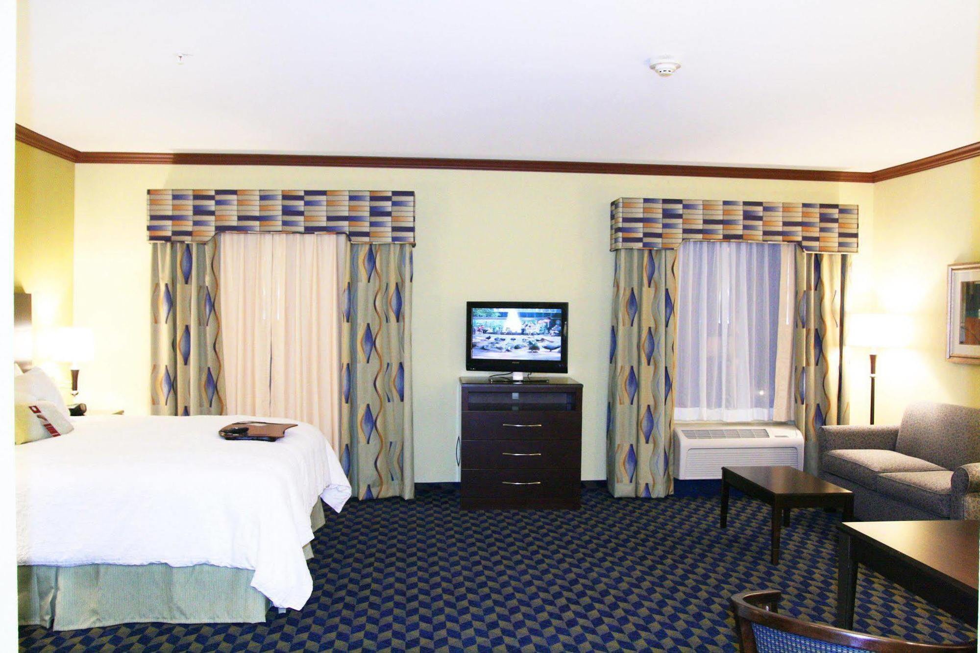 Hampton Inn Alice Номер фото